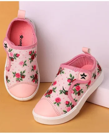 Cute Walk by Babyhug Casual Shoes With Velcro Closure Floral Design - Pink